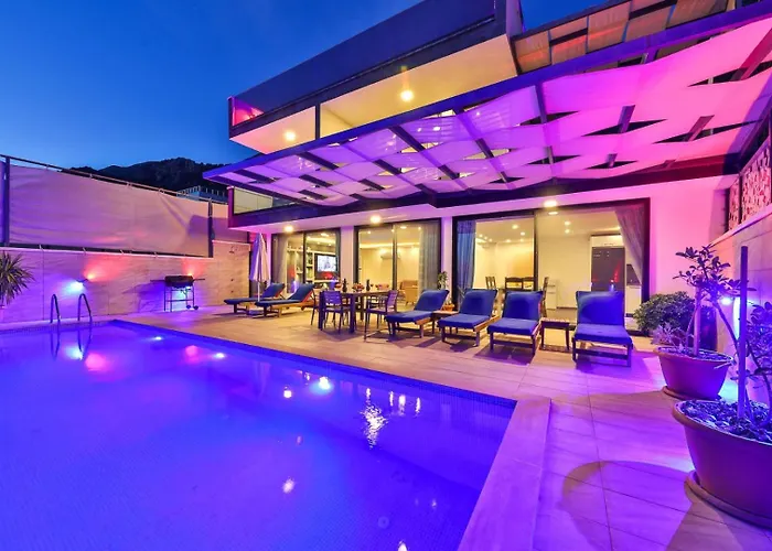 Zaza Hotel 4*